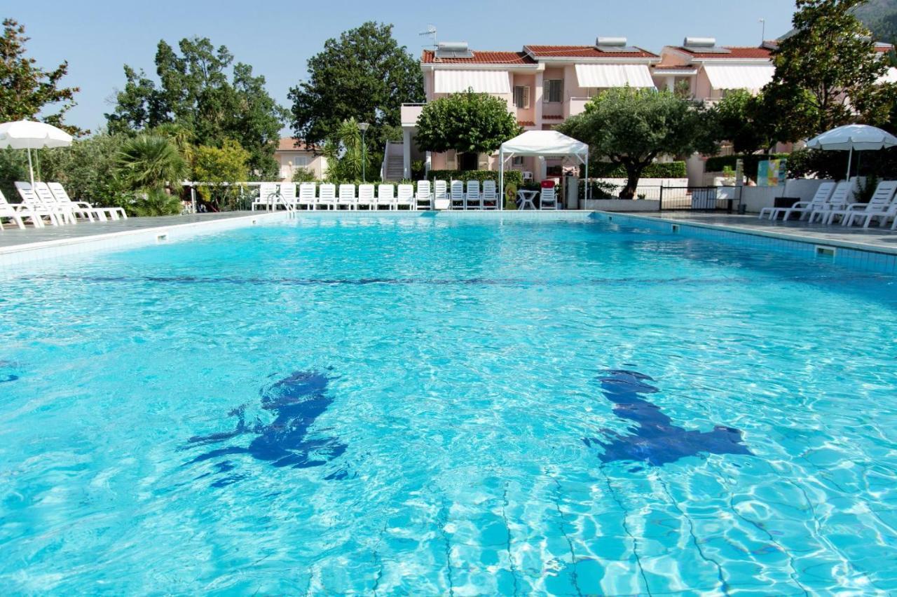 Residence Le Magnolie Praia a Mare Exterior photo