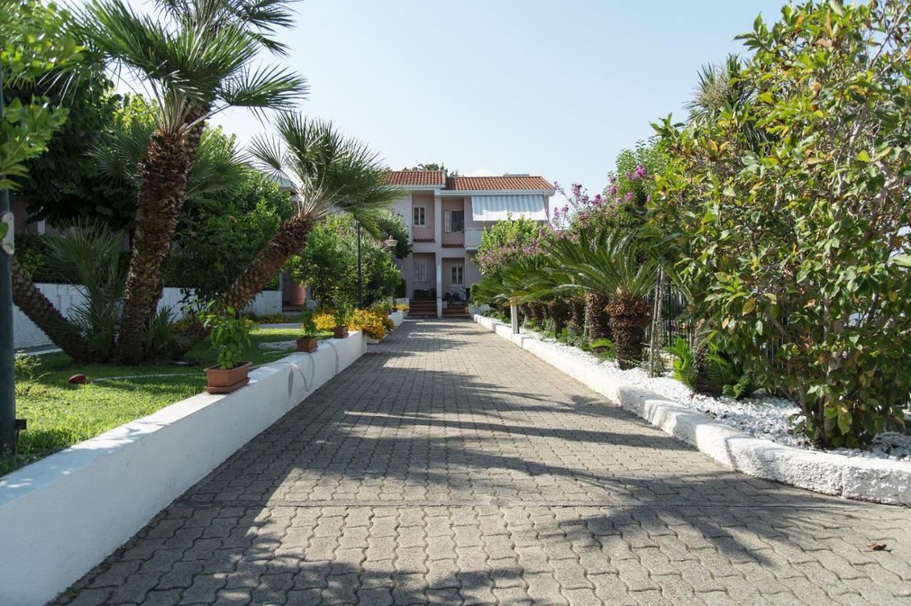 Residence Le Magnolie Praia a Mare Exterior photo